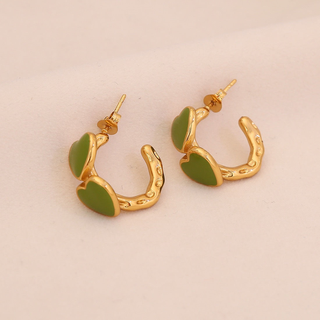 Unique Heart C-Shaped Stud Earrings