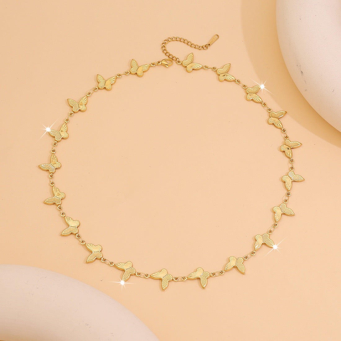 Scallop Heart Chain Necklace