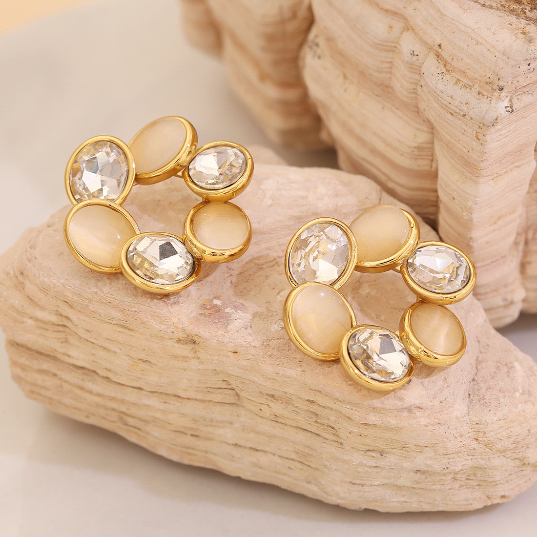 Vintage Cat’s Eye Stud Earrings