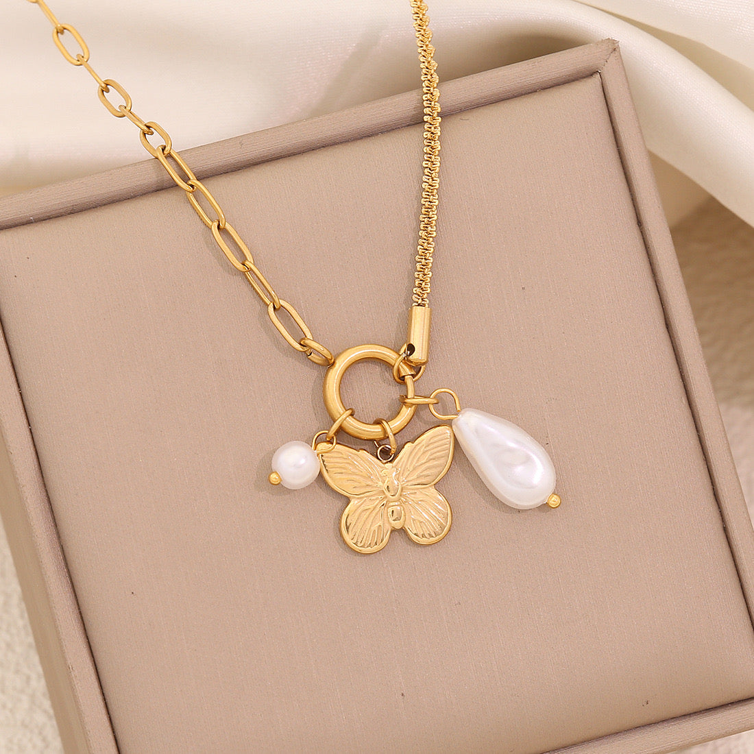 Removable DIY Pendant Necklace