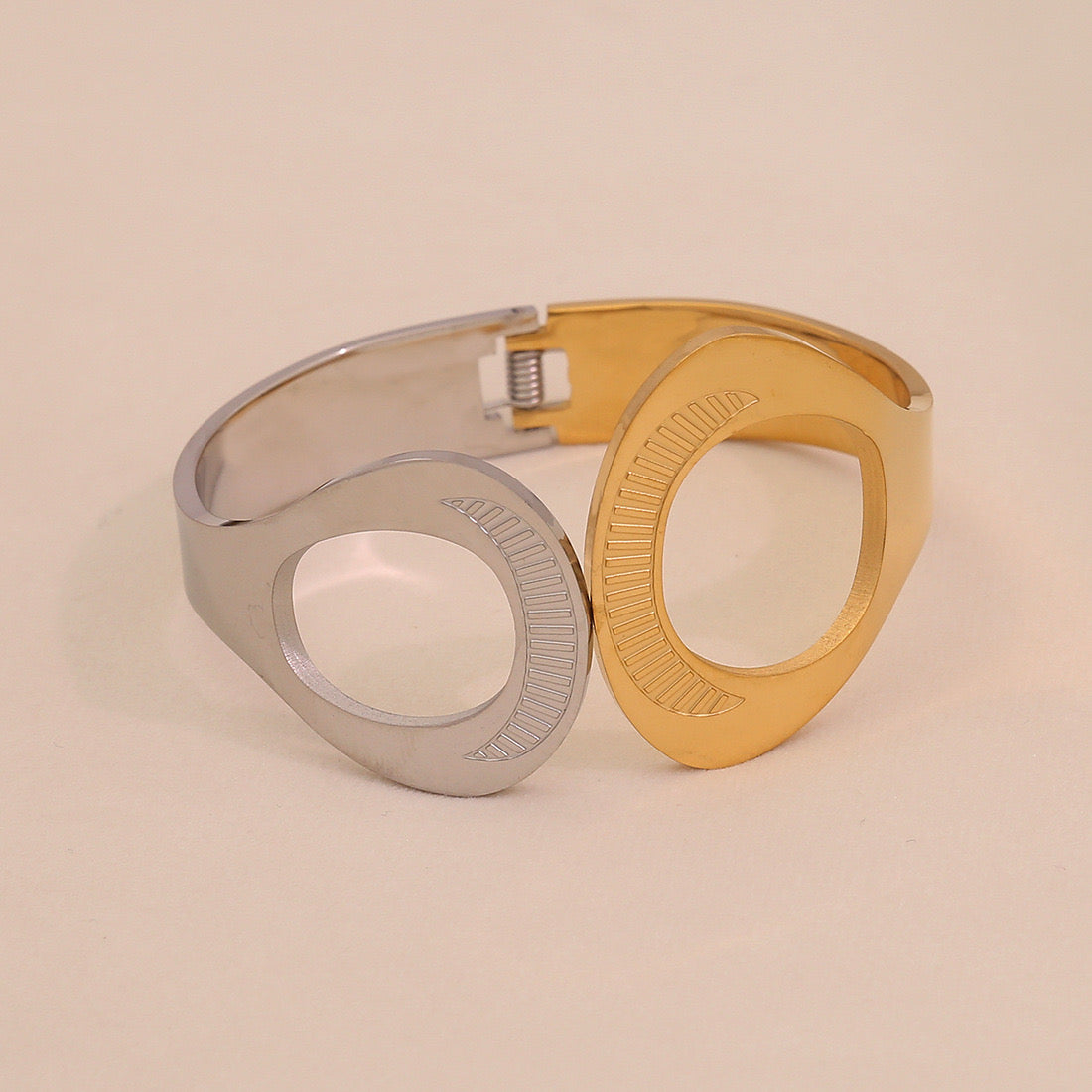 Two-Tone Geometric Hollow Bangle