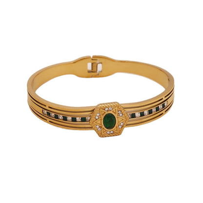 Vintage Gold-Plated Emerald Glass Bangle