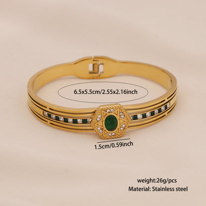 Vintage Gold-Plated Emerald Glass Bangle