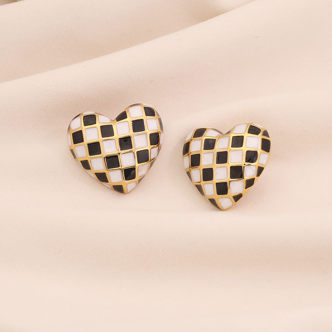 3D Heart Checkered Stud Earrings