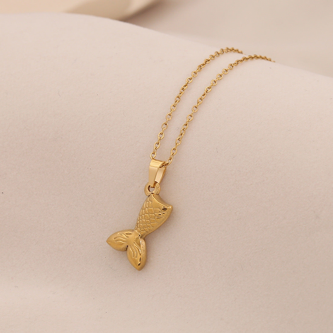 Unique Fish Stainless Steel Pendant Necklace