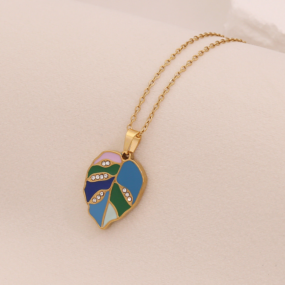 Multicolour Leaf Pendant Necklace
