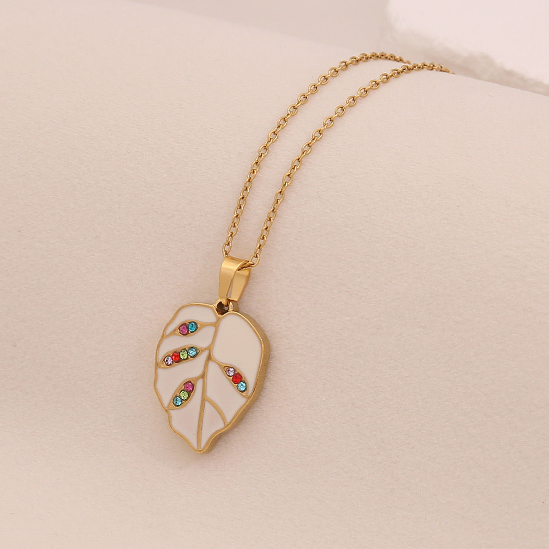 Multicolour Leaf Pendant Necklace