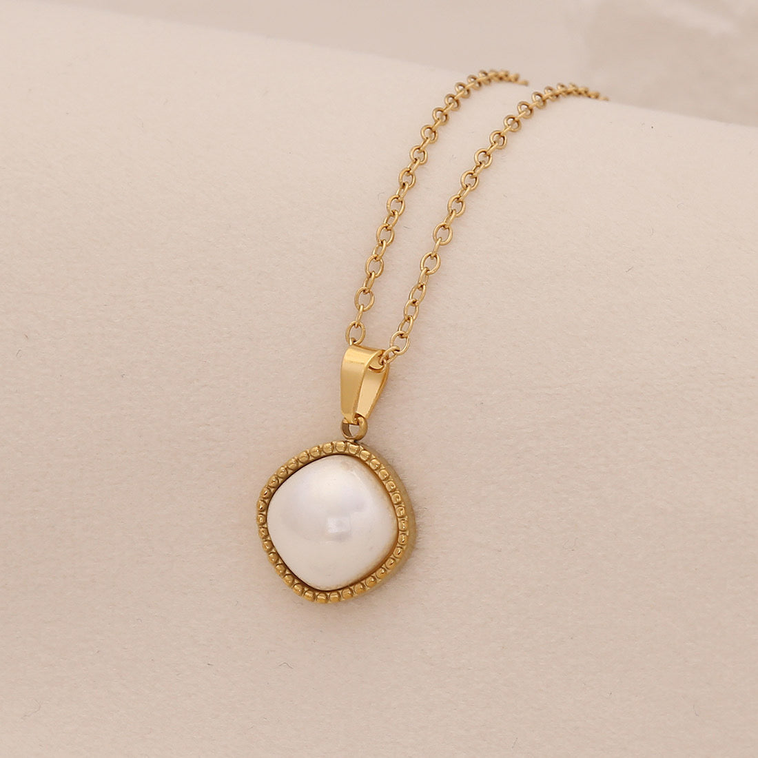 Faux Pearl Heart Pendant Necklace with Star Charm