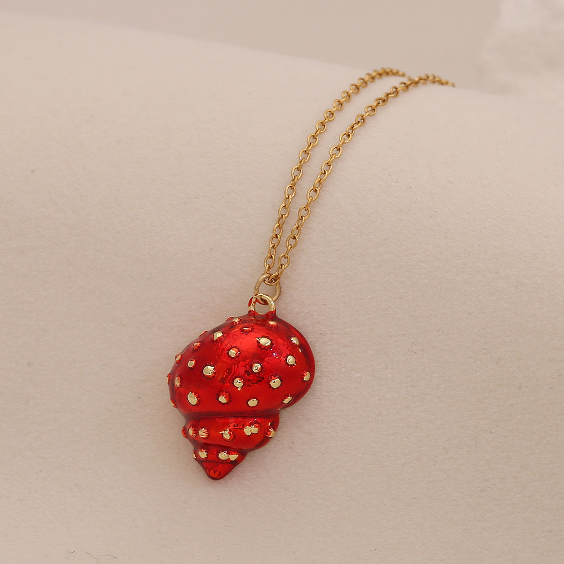 Enamel Conch & Starfish Beach Necklace