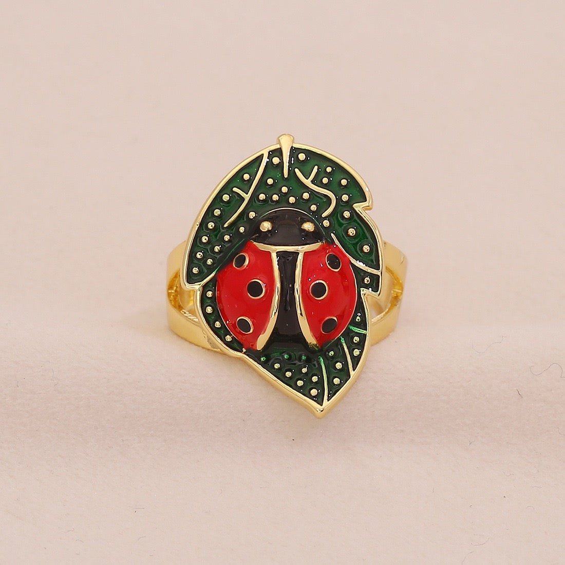 Cute Ladybug Pastoral Ring