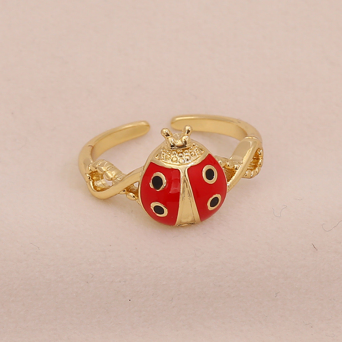 Cute Ladybug Pastoral Ring