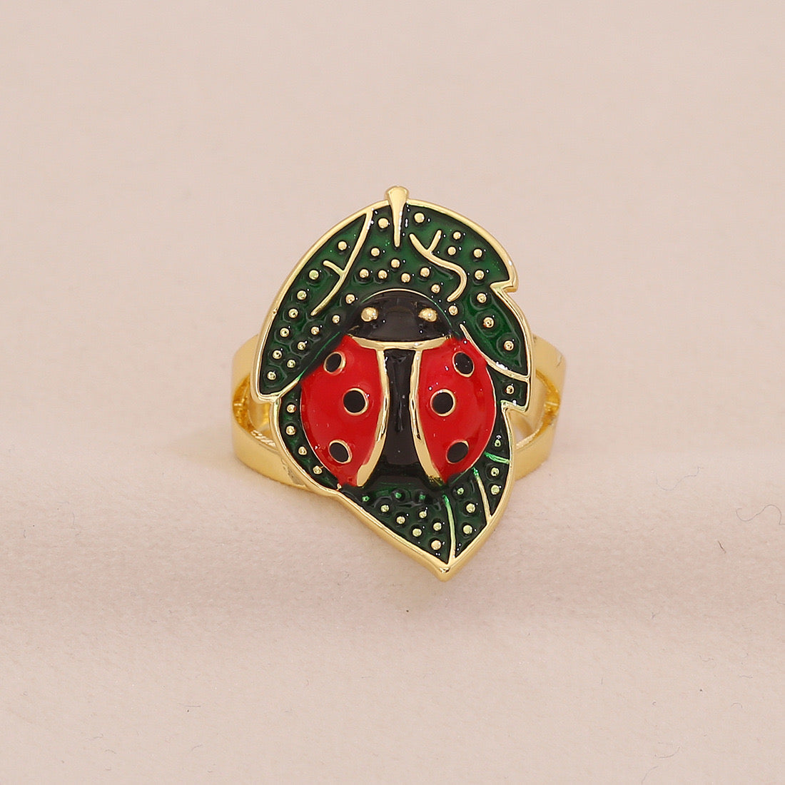 Cute Ladybug Pastoral Ring