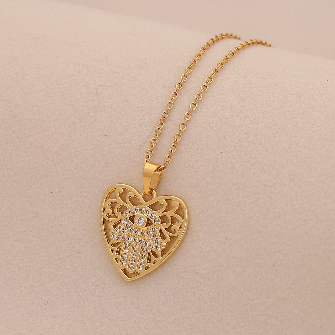 Zircon Heart Pendant Necklace