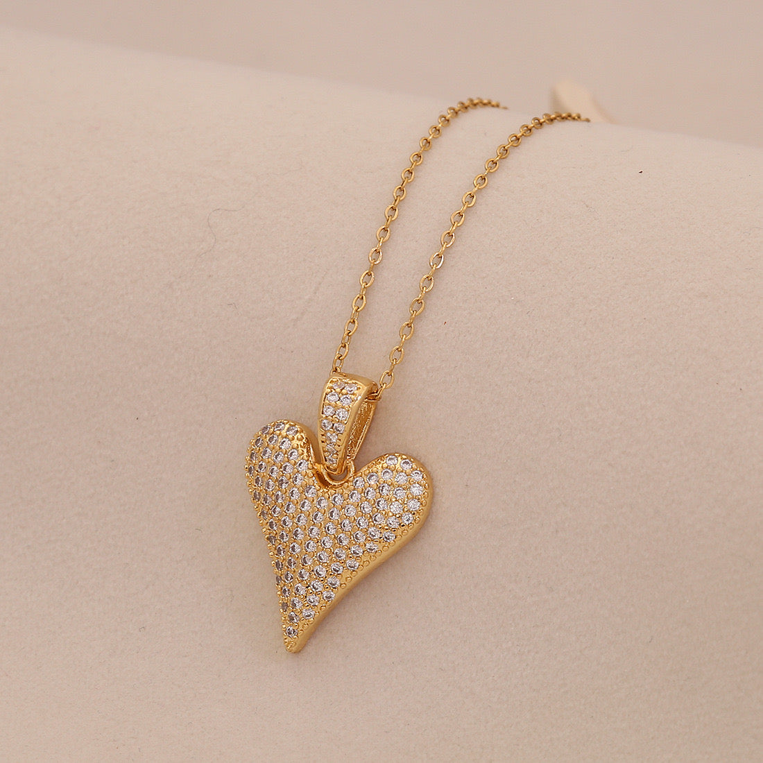 Zircon Heart Pendant Necklace