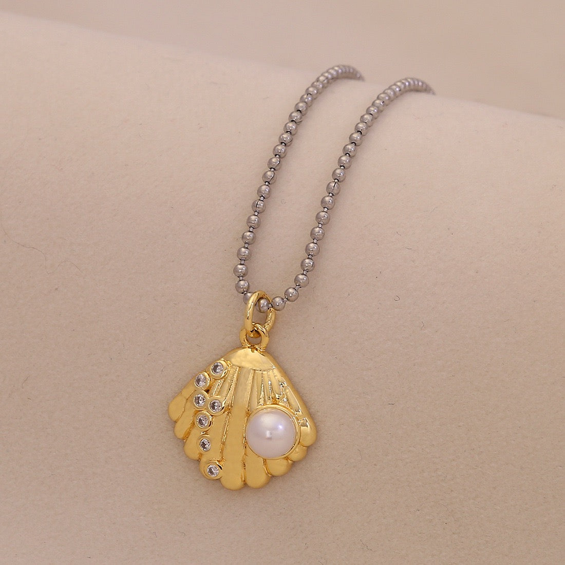 Scallop & Starfish Beach Pearl Necklace