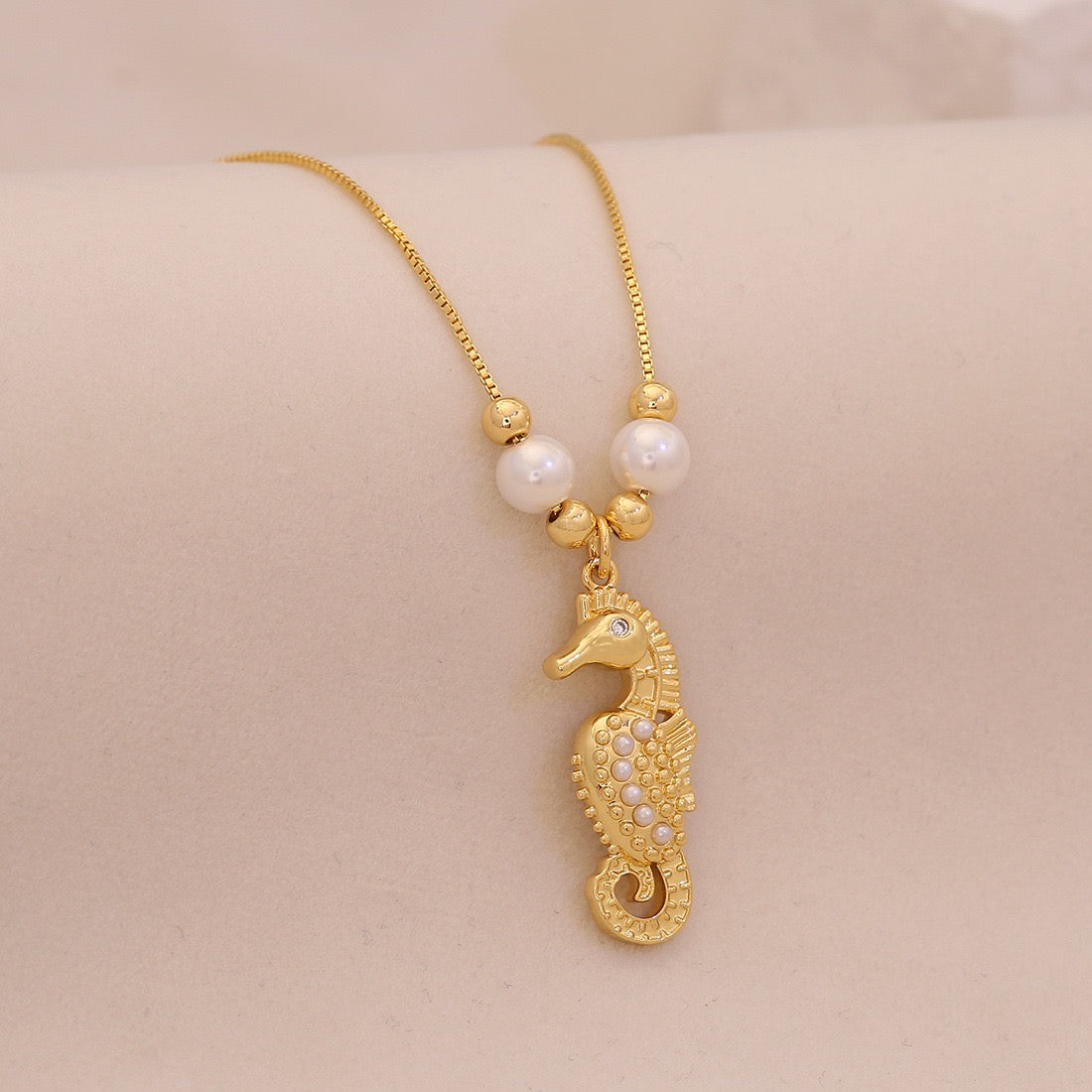 Coastal Muse Shell Pendant Necklace