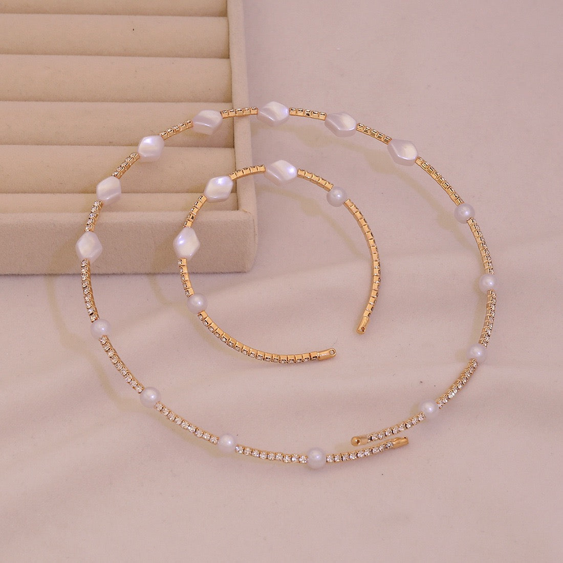 Luna Pearl Necklace Set