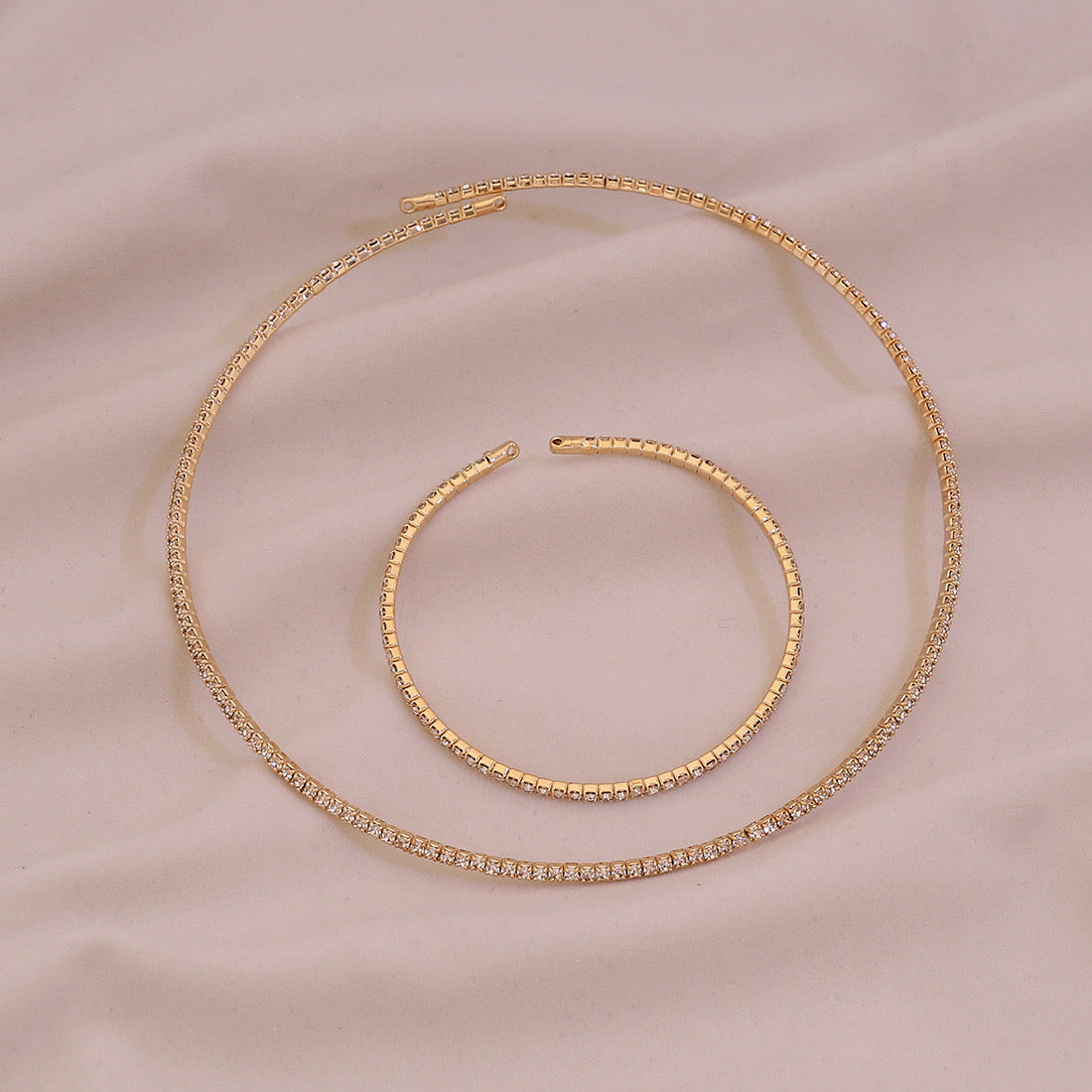 Radiant Claw Rhinestone Choker Set