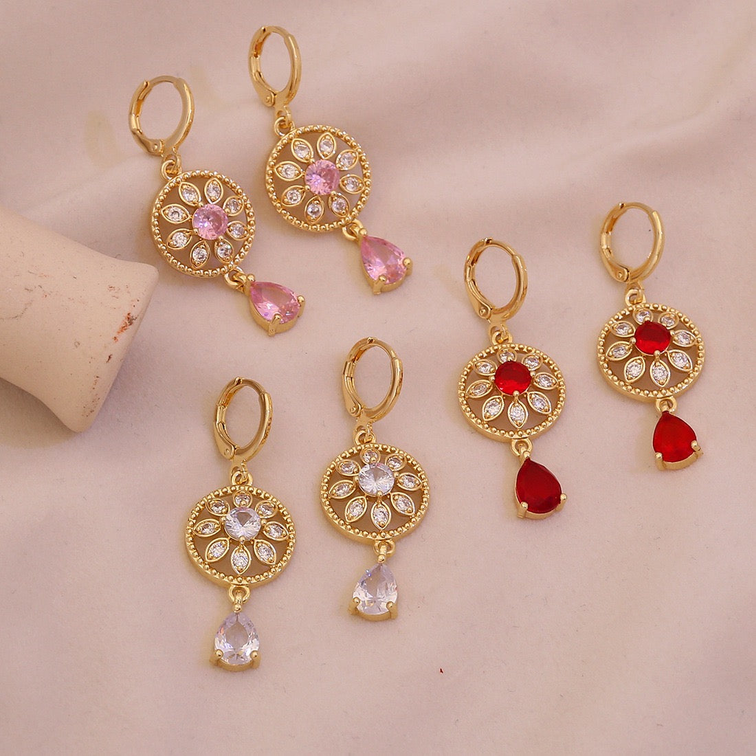 Vintage Teardrop Filigree Earrings