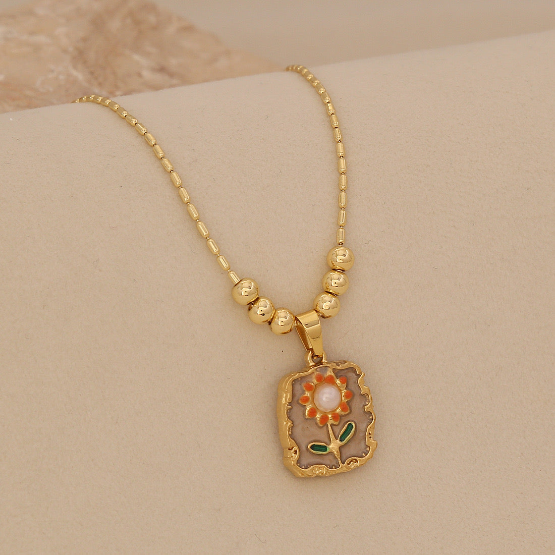 Vintage Sunflower Pendant Necklace
