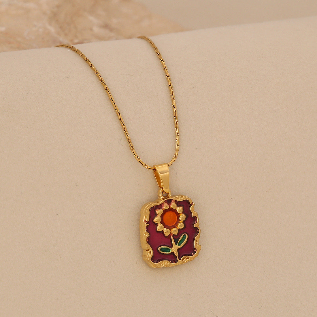 Vintage Sunflower Pendant Necklace