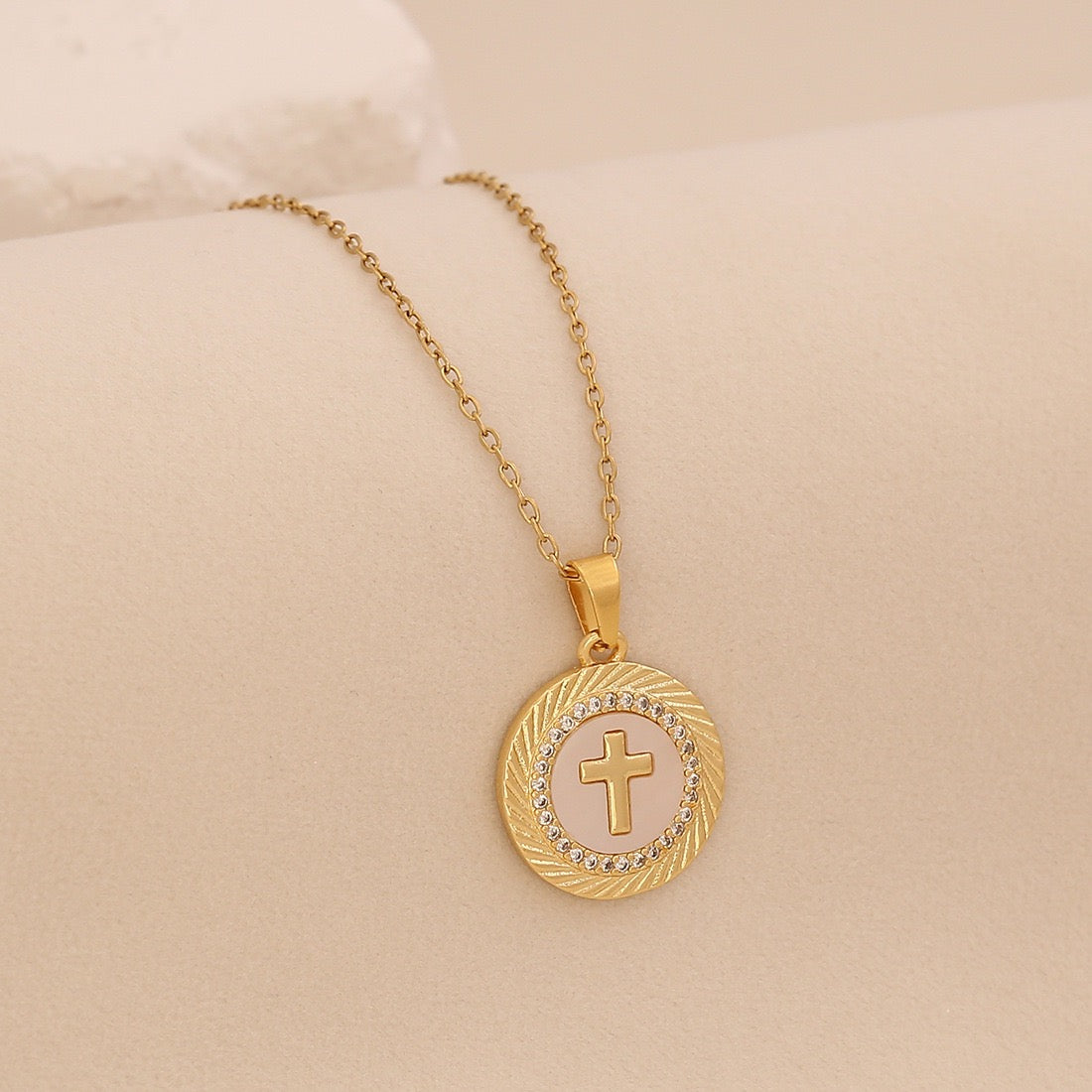 Golden Faith Heart Pendant Necklace