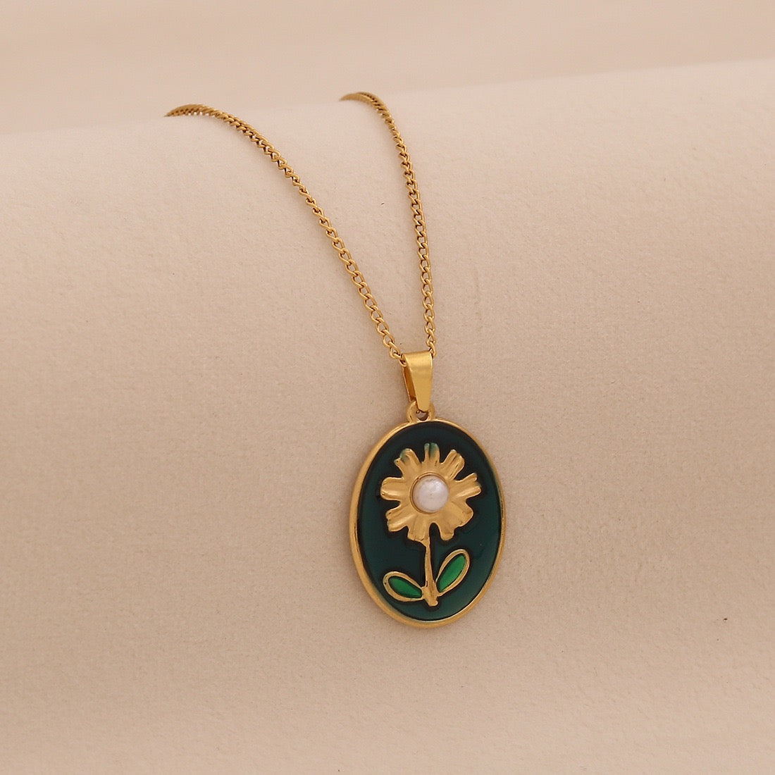 Golden Sunflower Pendant Necklace